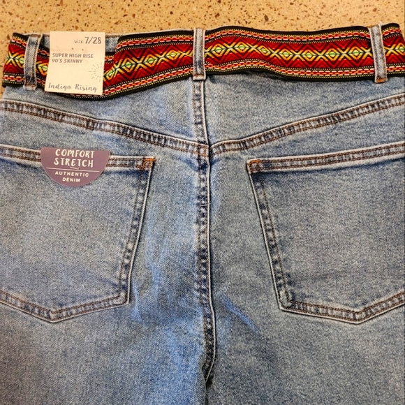 NWT "INDIGO RISING SUPER HIGH-RISE 90s SKINNY Jeans! - Picture 3 of 6